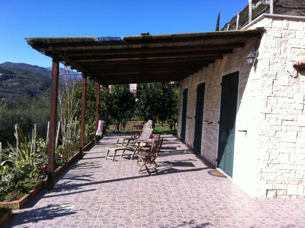 Agriturismo La Rocca Di Perti Finale Ligure Eksteriør billede